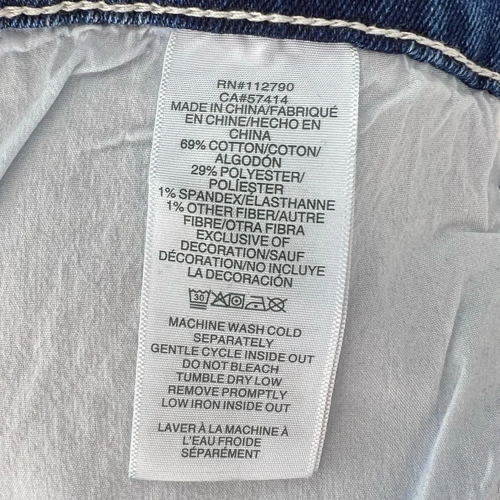 True Religion Geno Relaxed Slim Fit Medium Wash Men’s 36W X 32L Flap Pockets NWT